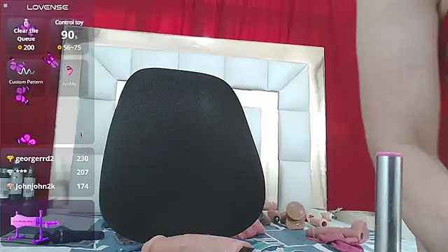 candyrojas online show from February 16, 2025, 3:48 pm