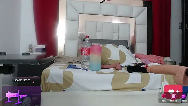 candyrojas online show from September 30, 2025, 6:18 am