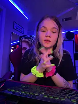 Cutiepiespanks online show from March 17, 2025, 1:24 am