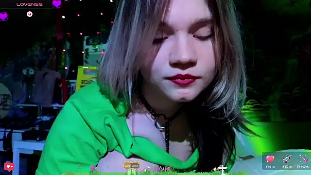 Cutiepiespanks online show from March 17, 2025, 10:38 am