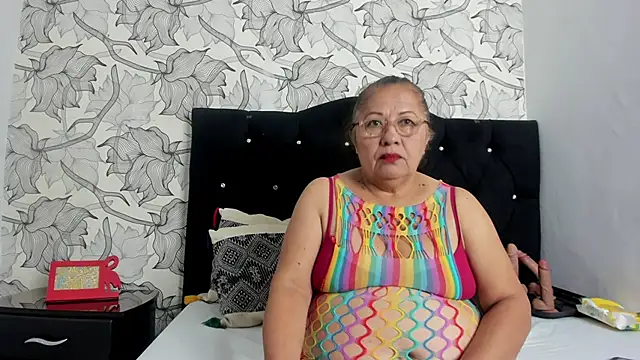 Keira Lennox online show from February 5, 2026, 11:48 am