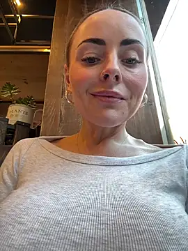 EmaSalis online show from January 19, 2025, 4:25 pm