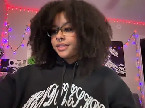 N1NT3NDH03 online show from December 2, 2025, 2:17 am