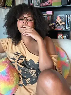 N1NT3NDH03 online show from April 7, 2026, 12:33 am