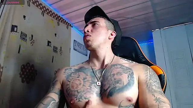 Adam Hudsond online show from November 25, 2025, 2:17 pm