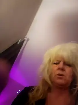 Snapshot of IMS_BHAVEN chatting on March 18, 2025, 1:43 am IMS BHAVEN online show from March 18, 2025, 1:43 am