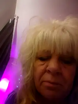 Snapshot of IMS_BHAVEN chatting on March 23, 2025, 3:21 am IMS BHAVEN online show from March 23, 2025, 3:21 am