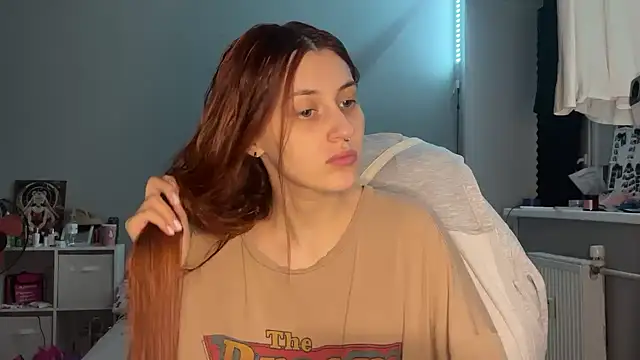 Uniarten online show from October 16, 2025, 5:47 pm