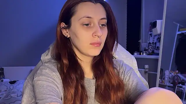 Snapshot of Uniarten chatting on April 3, 2026, 6:28 pm Uniarten online show from April 3, 2026, 6:28 pm