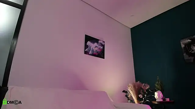 Snapshot of Kylie_Desire chatting on December 11, 2024, 2:41 am Kylie Desire online show from December 11, 2024, 2:41 am