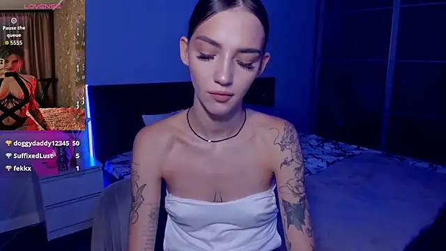 SophieCatty online show from October 5, 2025, 11:30 am