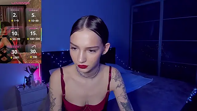 SophieCatty online show from February 13, 2026, 9:44 pm