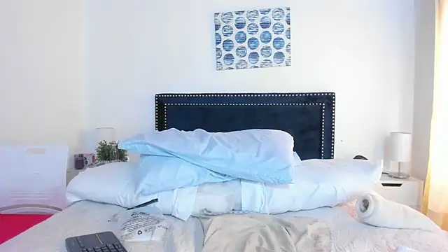 ZulyMichels online show from February 18, 2025, 4:16 pm