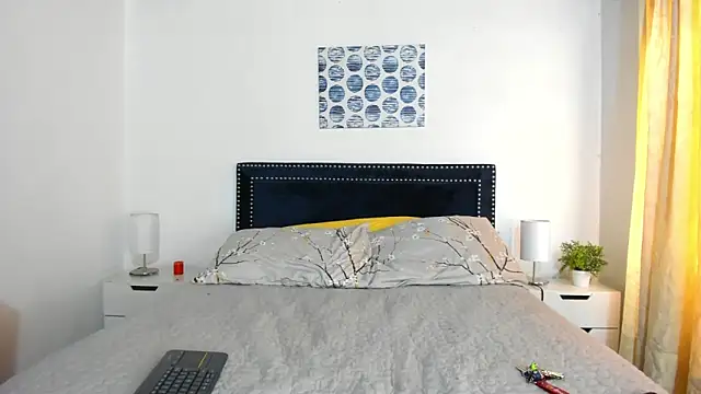 ZulyMichels online show from October 4, 2025, 1:31 pm