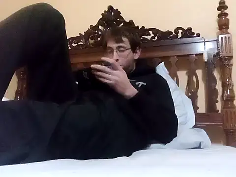 Snapshot of White_rabbit_ chatting on January 17, 2025, 6:12 pm White rabbit  online show from January 17, 2025, 6:12 pm