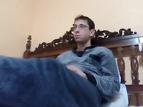 Snapshot of White_rabbit_ chatting on January 20, 2025, 1:07 am White rabbit  online show from January 20, 2025, 1:07 am