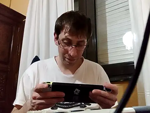 Snapshot of White_rabbit_ chatting on March 12, 2025, 8:52 pm White rabbit  online show from March 12, 2025, 8:52 pm