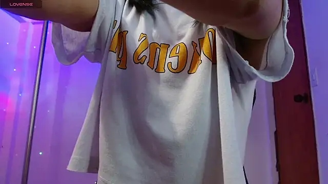 Snapshot of Martina1369 chatting on February 17, 2026, 3:29 pm Martina1369 online show from February 17, 2026, 3:29 pm