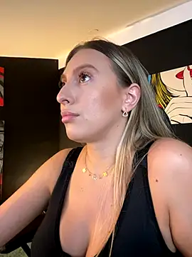 Eva Ryen online show from September 19, 2025, 4:40 pm