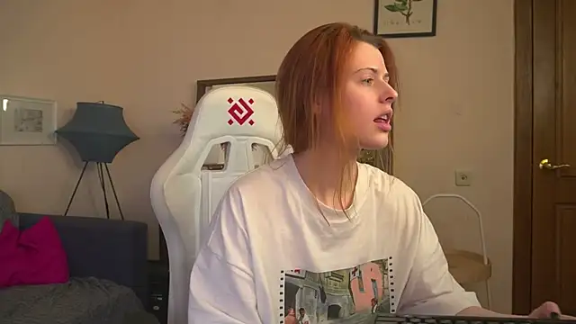 doll lesli online show from February 11, 2025, 2:35 pm