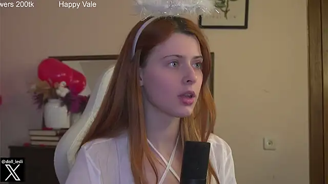 doll lesli online show from February 14, 2025, 9:10 pm