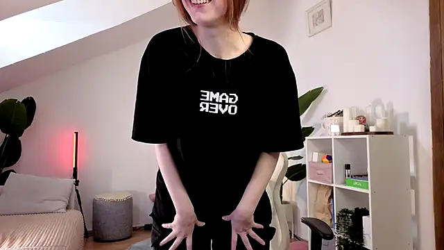 doll lesli online show from September 10, 2025, 6:13 am