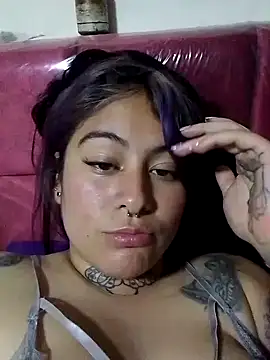 Snapshot of Juanavic chatting on December 24, 2024, 2:32 am Juanavic online show from December 24, 2024, 2:32 am