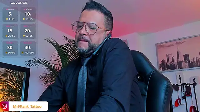 MrFrank tattoo online show from December 13, 2024, 12:06 pm