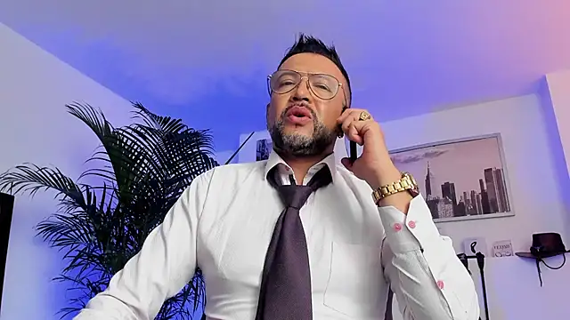 MrFrank tattoo online show from December 25, 2024, 2:56 pm