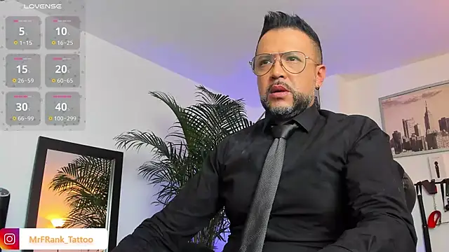 MrFrank tattoo online show from January 13, 2025, 1:49 pm