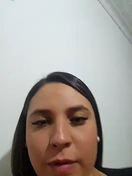 LizzRouse online show from October 2, 2025, 8:27 pm