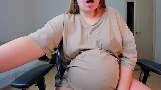 stella vestal online show from December 1, 2025, 3:17 pm