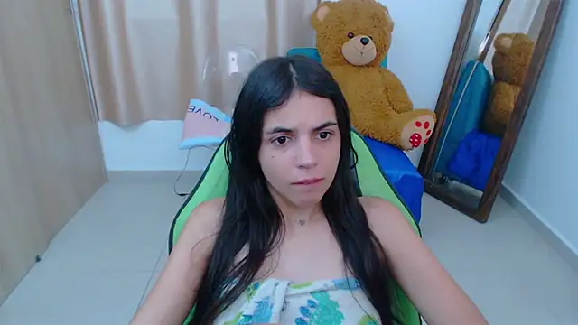  elenna online show from February 13, 2025, 9:49 pm