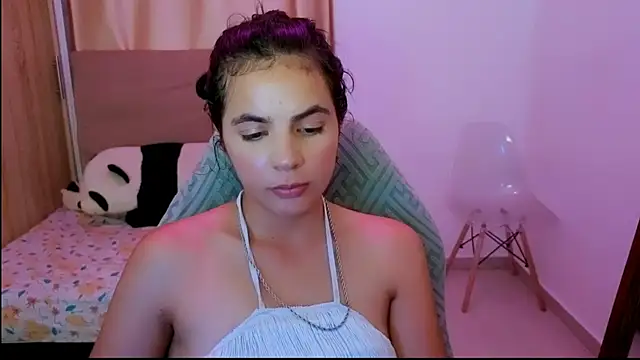  elenna online show from May 12, 2026, 5:54 pm