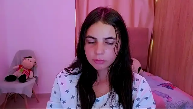  elenna online show from June 7, 2026, 5:38 pm