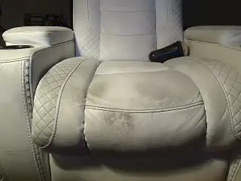 honeylovelace online show from October 12, 2025, 3:49 am