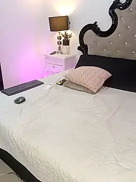 laqquishax online show from March 8, 2026, 2:10 pm