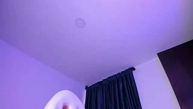 perla7777 online show from March 18, 2026, 5:16 pm