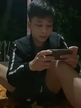 Snapshot of Naughty--asian chatting on March 17, 2025, 2:34 pm Naughty--asian online show from March 17, 2025, 2:34 pm