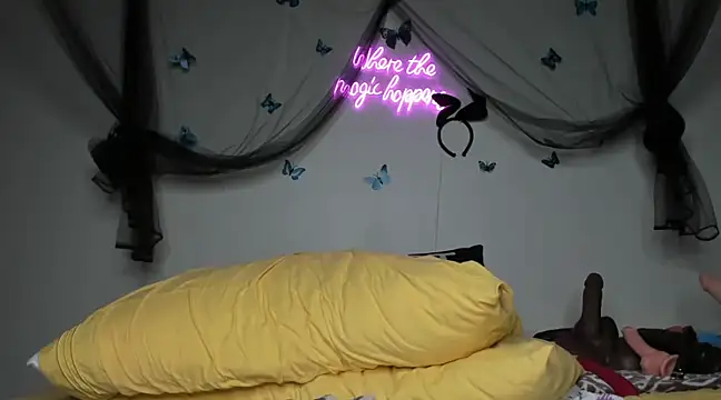 Snapshot of ThickAssRena chatting on February 11, 2025, 7:38 pm ThickAssRena online show from February 11, 2025, 7:38 pm