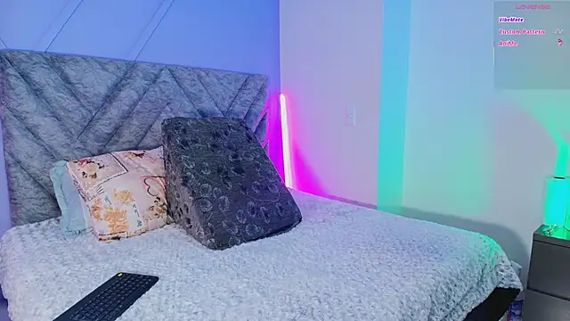 emmajohnss online show from October 9, 2025, 3:48 am