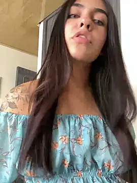 DaphneUwu online show from March 16, 2025, 4:34 pm