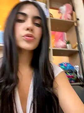 DaphneUwu online show from November 1, 2025, 12:01 am