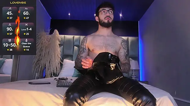 Snapshot of MarkWalker__ chatting on February 20, 2025, 10:37 am MarkWalker online show from February 20, 2025, 10:37 am