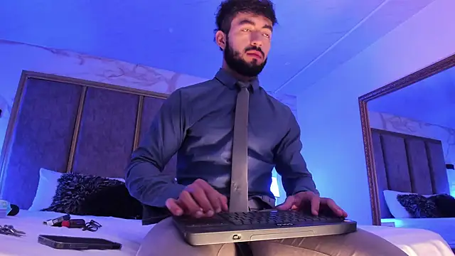 Snapshot of MarkWalker__ chatting on February 28, 2025, 11:03 am MarkWalker online show from February 28, 2025, 11:03 am