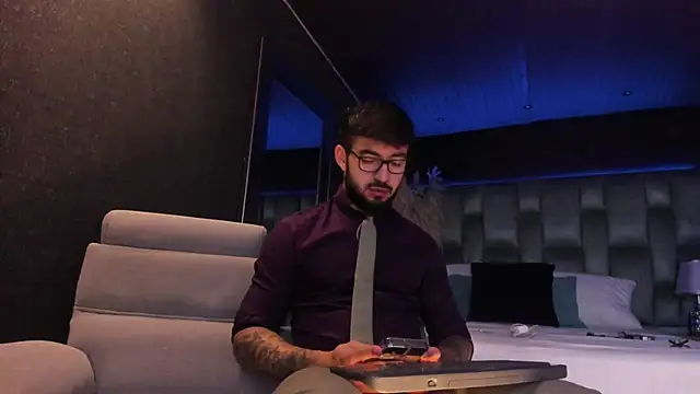 Snapshot of MarkWalker__ chatting on March 7, 2025, 10:24 am MarkWalker online show from March 7, 2025, 10:24 am