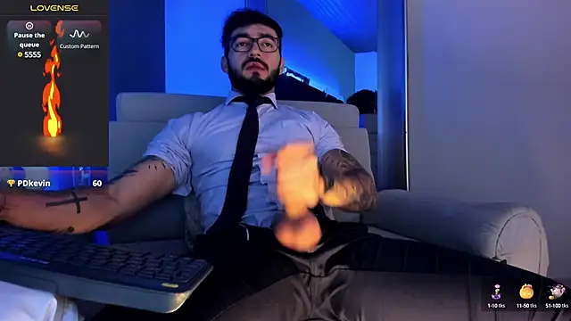 Snapshot of MarkWalker__ chatting on March 9, 2025, 11:03 am MarkWalker online show from March 9, 2025, 11:03 am