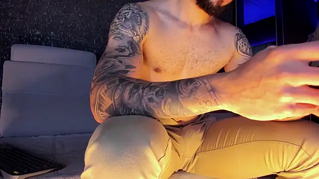 Snapshot of MarkWalker__ chatting on September 15, 2025, 10:04 am MarkWalker online show from September 15, 2025, 10:04 am