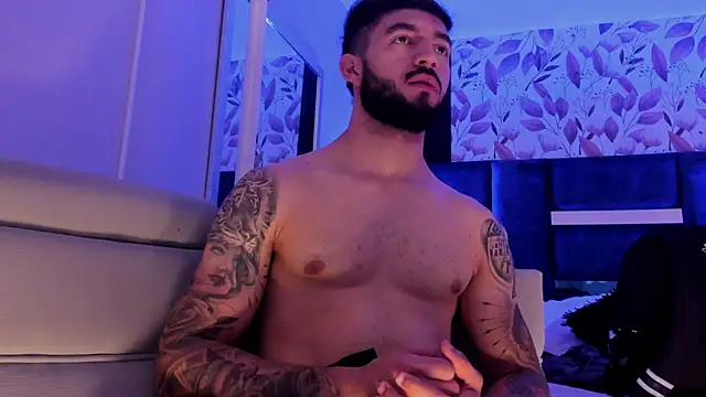 Snapshot of MarkWalker__ chatting on September 30, 2025, 10:09 am MarkWalker online show from September 30, 2025, 10:09 am