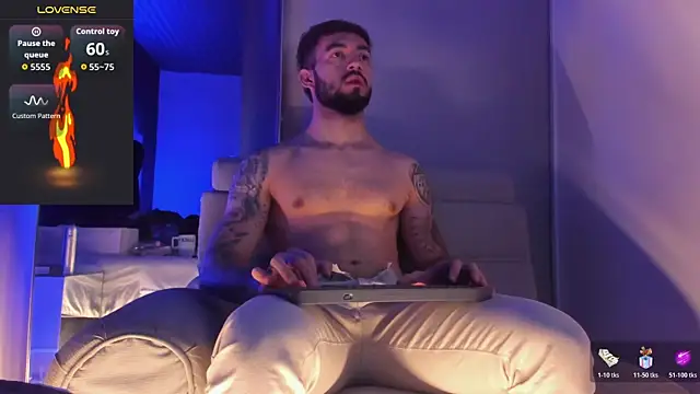 Snapshot of MarkWalker__ chatting on November 7, 2025, 10:04 am MarkWalker online show from November 7, 2025, 10:04 am